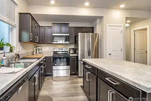 18798 108th Ave Ct E, Puyallup, WA 98374 - Photo 12