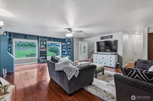 111 Sunset Vw Rd, Longview, WA 98632 - Photo 4