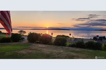 2312 Lafayette Street, Steilacoom, WA 98388 - Photo 2