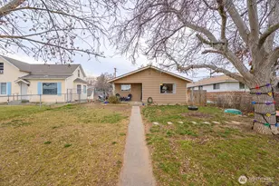 247 NW D St, Ephrata, WA 98823 - Photo 36