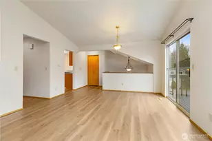 2078 SE 8th Dr, Renton, WA 98055 - Photo 6