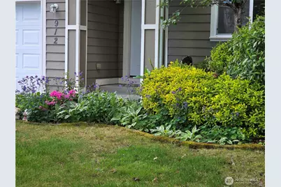 912 Gina Court SE, Olympia, WA 98513 - Photo 2
