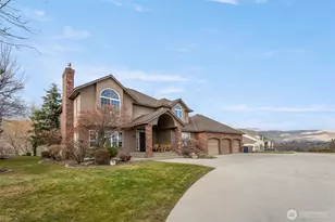 1918 Broadview, Wenatchee, WA 98801 - Photo 4