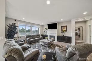 10707 130th St E, Puyallup, WA 98374 - Photo 12