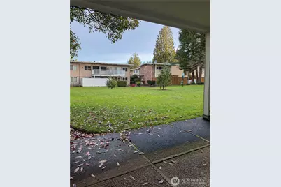 12230 SE 60th Street #34, Bellevue, WA 98006 - Photo 14