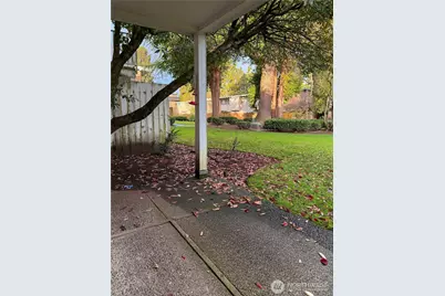 12230 SE 60th Street #34, Bellevue, WA 98006 - Photo 16