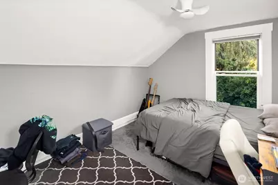 2011 E James Street, Seattle, WA 98122 - Photo 28