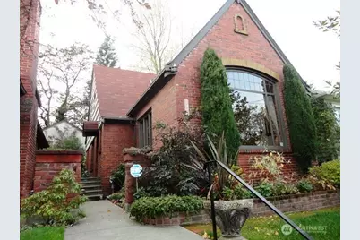 8023 18th Avenue NE, Seattle, WA 98115 - Photo 1