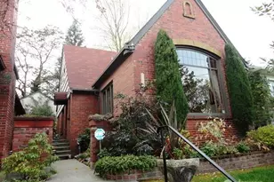 8023 18th Ave NE, Seattle, WA 98115 - Photo 1