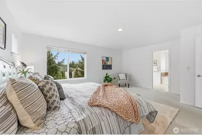 24823 SE 19th Street, Sammamish, WA 98075 - Photo 18