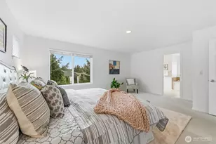 24823 SE 19th St, Sammamish, WA 98075 - Photo 18