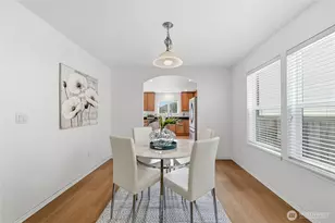 24823 SE 19th St, Sammamish, WA 98075 - Photo 10