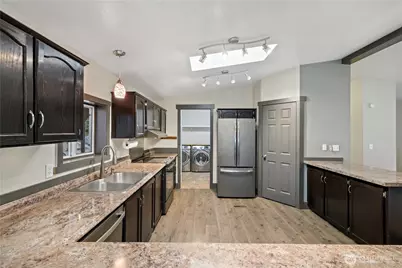 13025 212th Avenue Ct E, Bonney Lake, WA 98391 - Photo 8