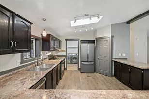 13025 212th Ave Ct E, Bonney Lake, WA 98391 - Photo 8