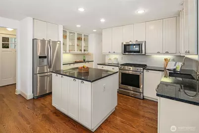 6816 24th Avenue NE, Seattle, WA 98115 - Photo 12