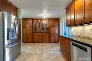 377 SE Highland Park Dr, College Place, WA 99324 - Photo 12