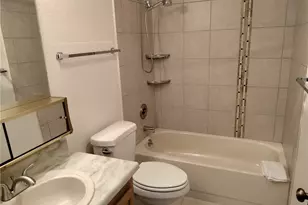 11755 Greenwood Ave N, Seattle, WA 98133 - Photo 16