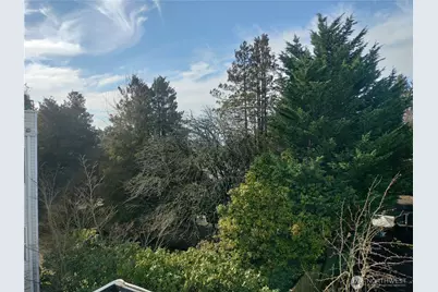 11755 Greenwood Avenue N #203, Seattle, WA 98133 - Photo 10