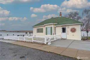 102 W 3rd St, Lind, WA 99341 - Photo 2