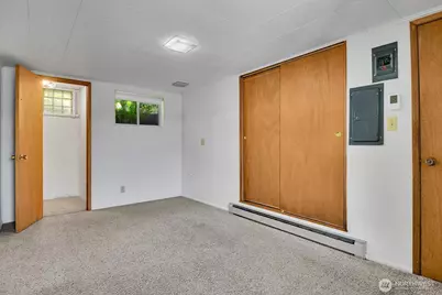 10742 Lakeside Avenue NE, Seattle, WA 98125 - Photo 30