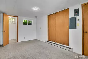 10742 Lakeside Ave NE, Seattle, WA 98125 - Photo 30