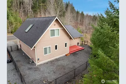 629 Joy Street, Eatonville, WA 98328 - Photo 32