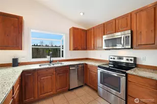 629 Joy St, Eatonville, WA 98328 - Photo 8