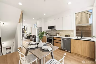 3819 B Fremont Avenue N, Seattle, WA 98103 - Photo 6
