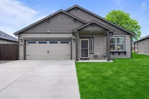 2214 Leonard Dr, Walla Walla, WA 99362 - Photo 1