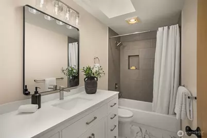 4260 246th Place SE, Sammamish, WA 98029 - Photo 24