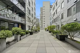 76 Cedar St, Seattle, WA 98121 - Photo 4