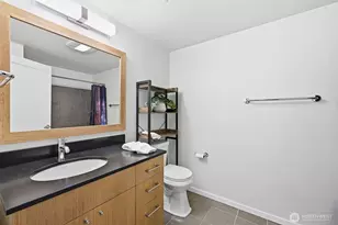 76 Cedar St, Seattle, WA 98121 - Photo 12