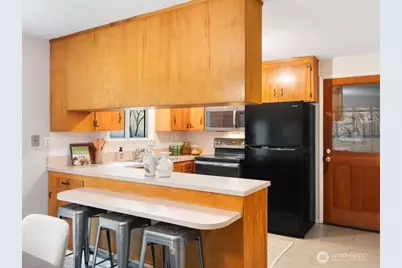 6421 S 124th Street, Seattle, WA 98178 - Photo 8