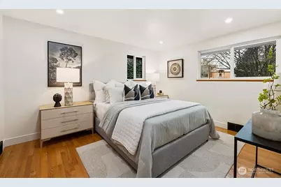 8324 Beacon Avenue S, Seattle, WA 98118 - Photo 16