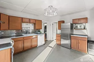 1103 Cogean Ave, Bremerton, WA 98337 - Photo 16