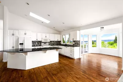 366 Samanthia Lane, Camano Island, WA 98282 - Photo 14