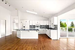 366 Samanthia Ln, Camano Island, WA 98282 - Photo 12
