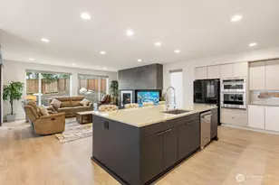 20308 SE 266th St, Covington, WA 98042 - Photo 8