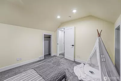 10230 62nd Avenue S, Seattle, WA 98178 - Photo 20