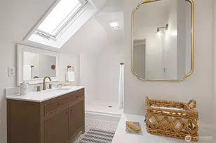 1902 NW 83rd St, Seattle, WA 98117 - Photo 18