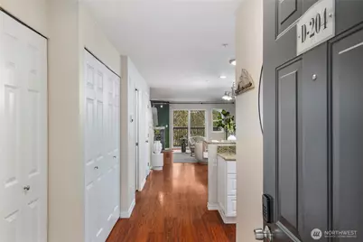 15805 Waynita Way NE #D204, Bothell, WA 98011 - Photo 4