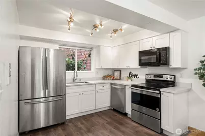 1733 157th Avenue NE #E102, Bellevue, WA 98008 - Photo 16