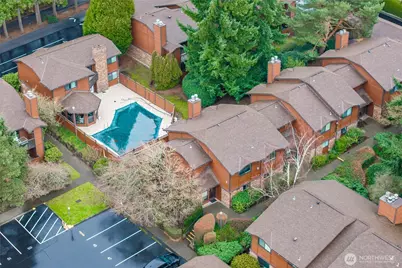 1733 157th Avenue NE #E102, Bellevue, WA 98008 - Photo 2