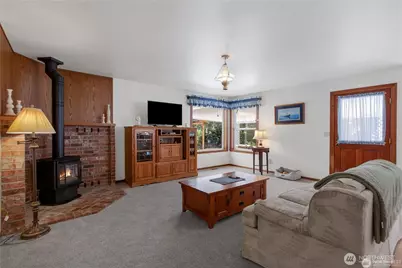 16408 38th Avenue E, Tacoma, WA 98446 - Photo 10