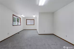 16408 38th Ave E, Tacoma, WA 98446 - Photo 14