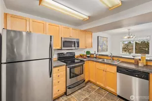 6700 NE 182nd St, Kenmore, WA 98028 - Photo 8