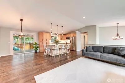 11112 46th Avenue NE, Marysville, WA 98271 - Photo 2