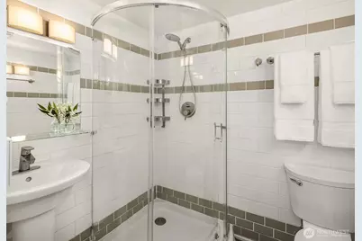 6237 26th Avenue NE, Seattle, WA 98115 - Photo 32