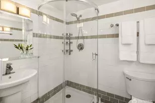 6237 26th Ave NE, Seattle, WA 98115 - Photo 32