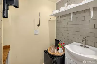 6237 26th Avenue NE, Seattle, WA 98115 - Photo 36